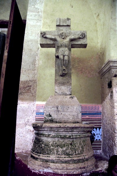 San Miguel Arcángel, nave vestibule, stone crucifixion - Maní, San Miguel Arcángel