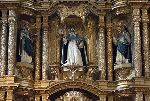 High altar, second tier, central sculptures - Santo Domingo