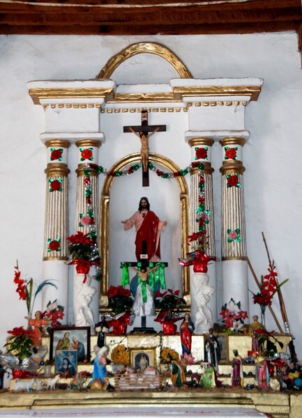 San Juan Bautista, high altar - Navojoa, Sonora