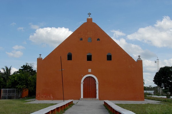 Santiago Apóstol, façade - Muxupip, Yucatán