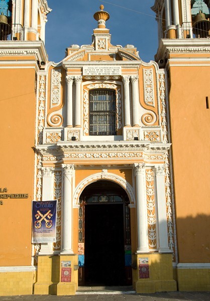 Nuestra Señora de los Remedios, façade - Cholula, Puebla