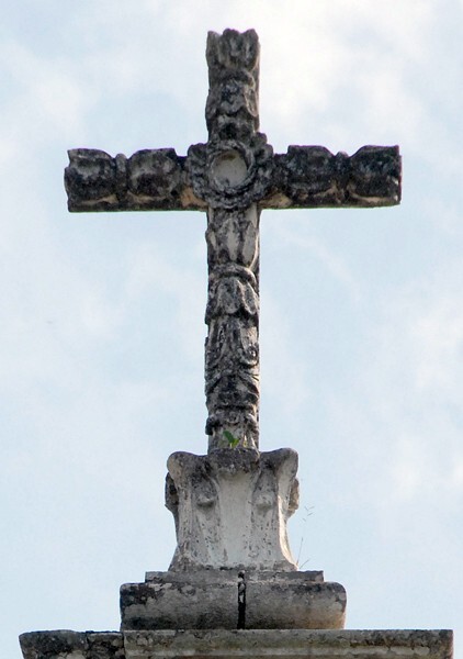 Façade, roof cross, front - Capilla Abierta (called La Purísima Concepción)