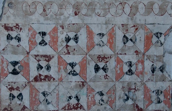 Yuriria, San Pablo, lower cloister walk, arabesque mural - Guanajuato
