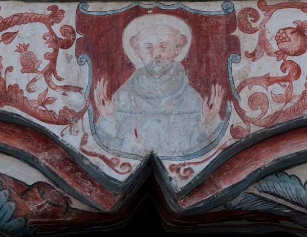 Façade portal, architrave mural - San Francisco