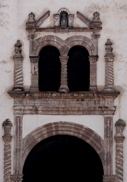 Templo de la Soledad, façade, portal archivolt & ajimez - Templo de la Soledad