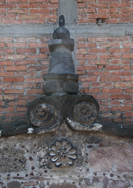 Atrial wall finial - San Pedro y San Pablo