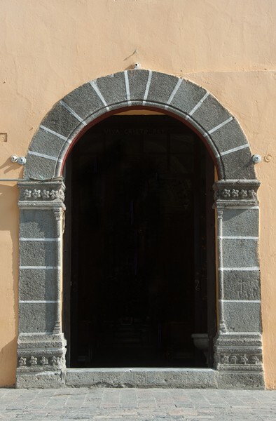 Santiago, façade portal - Acatlán, Puebla