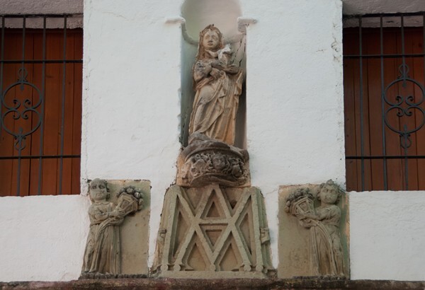 Oaxaca, Oaxaca, La Merced, convento portal niche sculpture, Our Lady o - La Merced