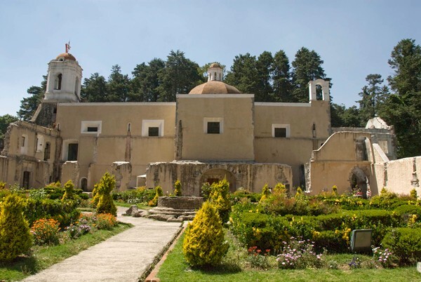 Exterior nave - Nuestra Señora del Monte Carmelo
