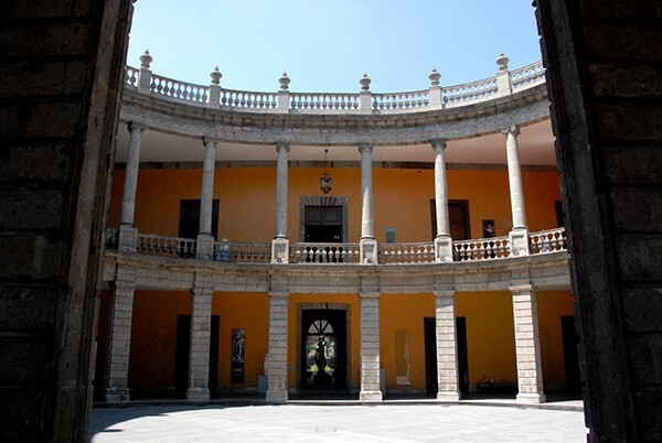 Rotunda, lower story - Palacio Buenavista (Museo de San Carlos)