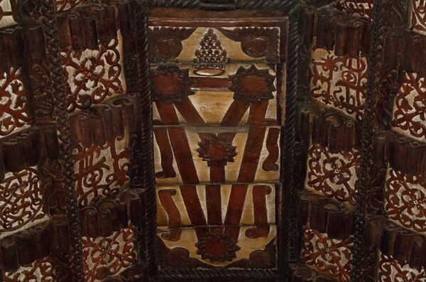 Sanctuary alfarje ceiling & harneruelo - Santiago Apóstol