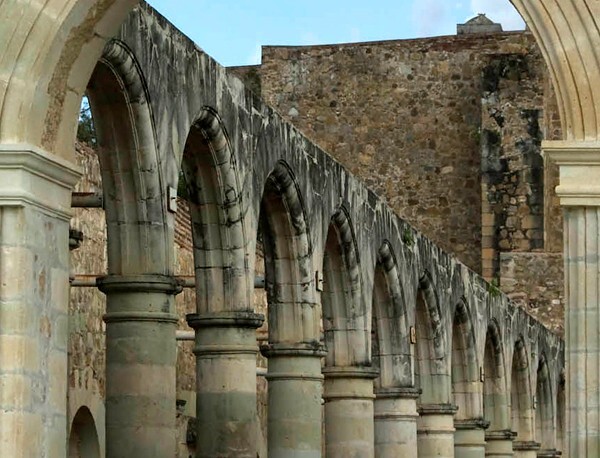 Santiago Matamoros, capilla abierta, nave arches - Santiago Matamoros, capilla abierta (basílica)