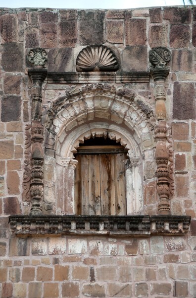S nave window - Lateral portals, exterior nave & apse
