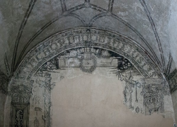 S wall Calvary mural - San Nicolás de Tolentino, sala de profundis mural