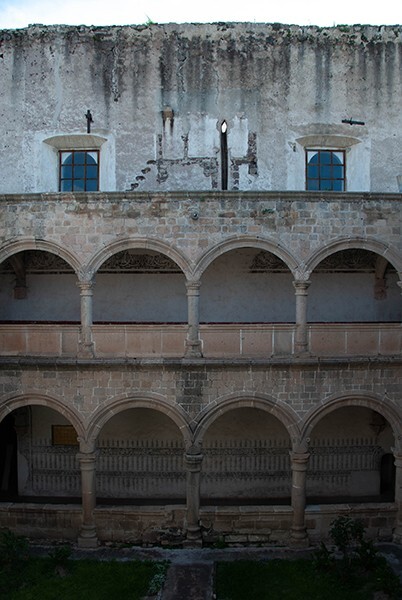 Cloister - San Andrés, cloister with murals