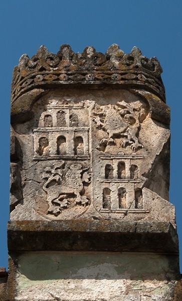 Casa de Cortés, finial escutcheon - Casa de Cortés