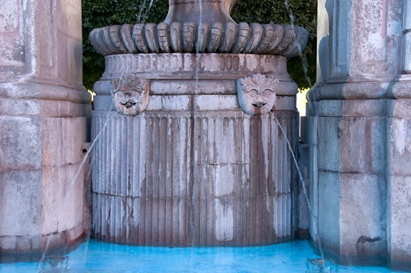 Basin & spouts - Fuente de Neptuno, Querétaro