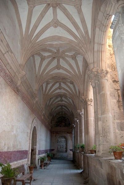 Lower cloister walk - San Pablo, nave, sacristy & cloister