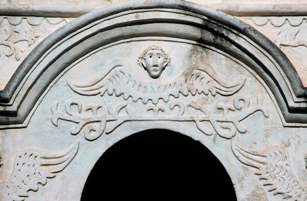 San Bartolo Apóstol, façade, main portal archivolt relief - San Bartolo Yautepec, Oaxaca