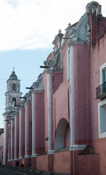 Exterior nave buttressing & bell-tower - San Jerónimo