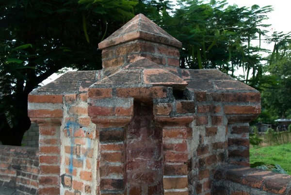 Buttressing - Puente colonial