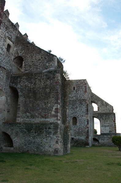 N exterior nave, buttressing - San Pablo, façade, portería & convento