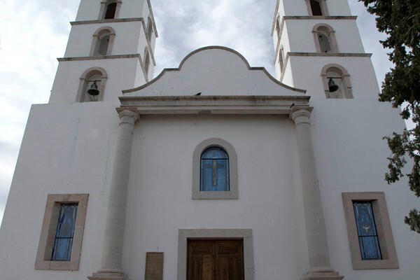 San Francisco Javier, façade & bell-towers - Satevó, Chihuahua