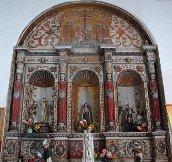 SS Pedro y Pablo, nave Santa Teresita de Niño Jesús altar - Teabo, Yucatán