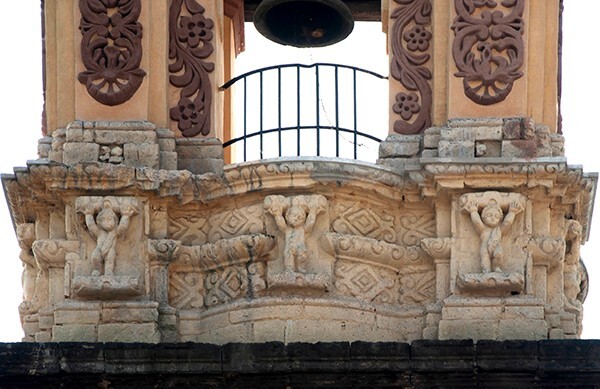 Bell-tower detail (17th/18th century) - Iglesia Sanctorum