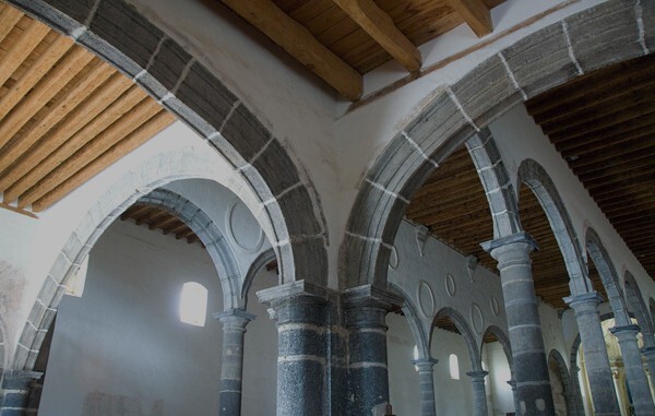 San Pedro y Pablo, basilica nave, arches & pillars - Zacatlán de las Manzanas, Puebla