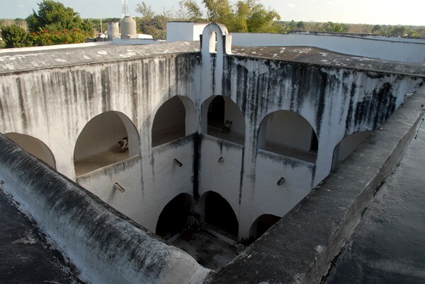 Santa Clara de Asís, cloister - Dzidzantún, Yucatán