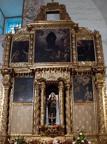 Nave Our Lady of Mt. Carmel altar - Santa Ana, high & nave altars