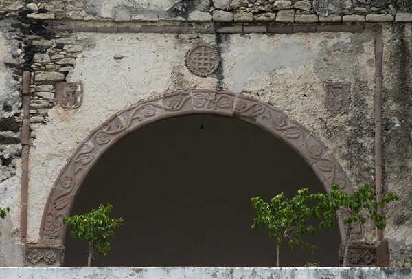 Capilla abierta alfiz - San Francisco