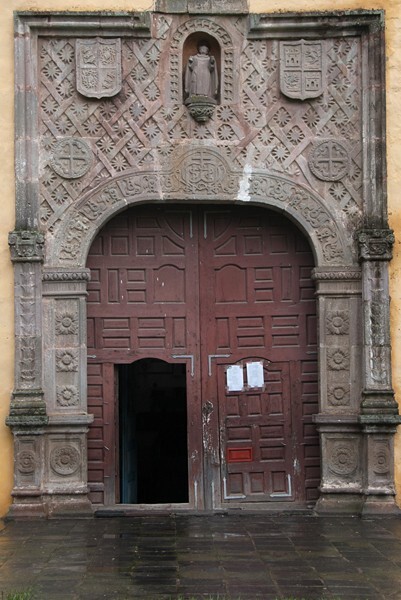 Façade portal - San Vicente Ferrer
