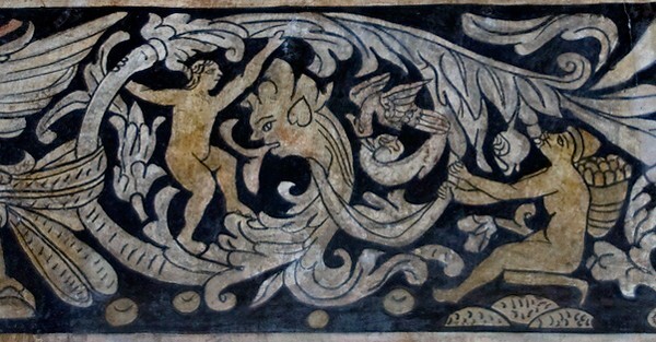 Patio, dado mural, grotesque - Hospital Jesús Nazareno