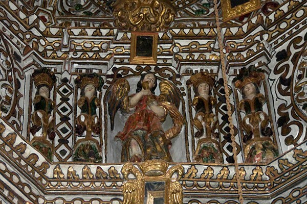 Cupola drum: St. Vincent Ferrer & caryatids - Cupola