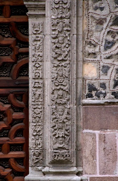 Façade portal, right pilasters - San Juan Evangelista y La Guadalupe