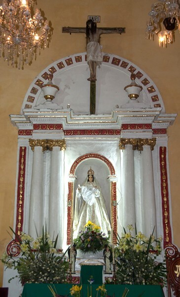 La Candelaria, high altar - Santa María Cuautepec, México