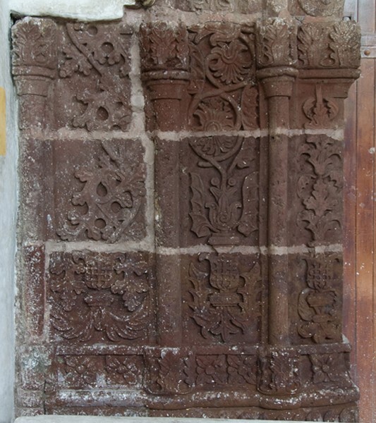 La Concepción de Nuestra Señora, portería portal, left pilasters - Otumba, México