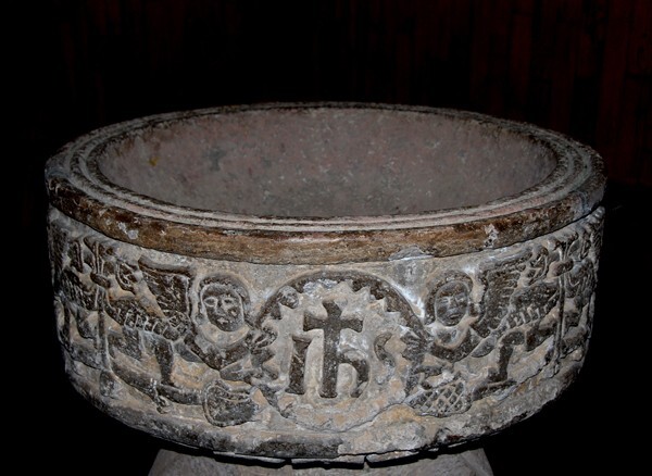 San Antonio, baptismal font reliefs - Charapán, Michoacán