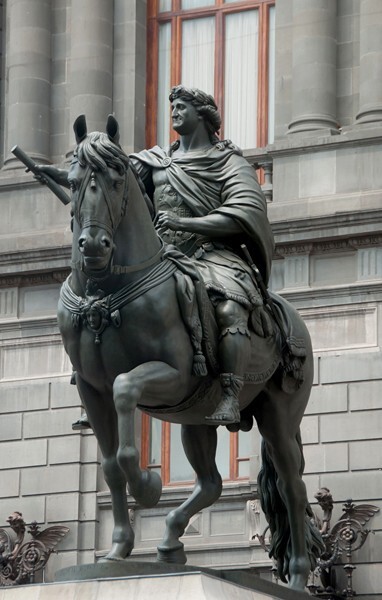 El Caballito - El Caballito & Palacio de Minería