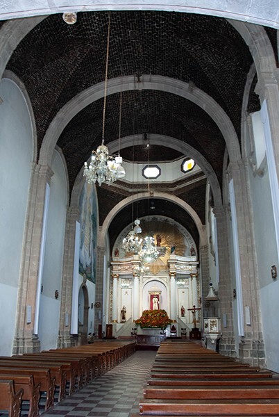 nave & barrel vault - San Juan Evangelista