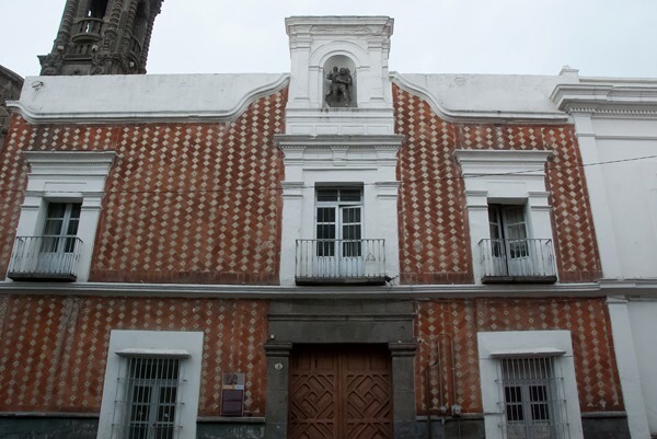 Façade portal & azulejos - Ex-Hospital de Niños Expósitos
