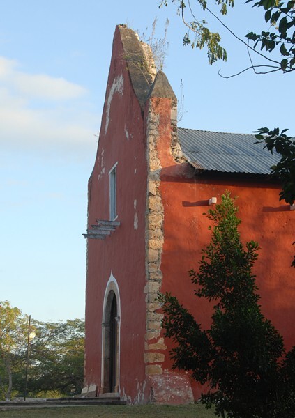 La Candelaria, façade - Tibolón, Yucatán