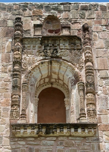N nave window - Lateral portals, exterior nave & apse