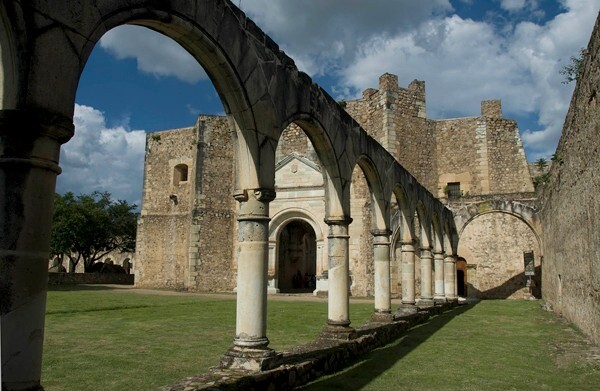 Santiago Matamoros, pilgrim's portico & church façade - Santiago Matamoros, church & cloister
