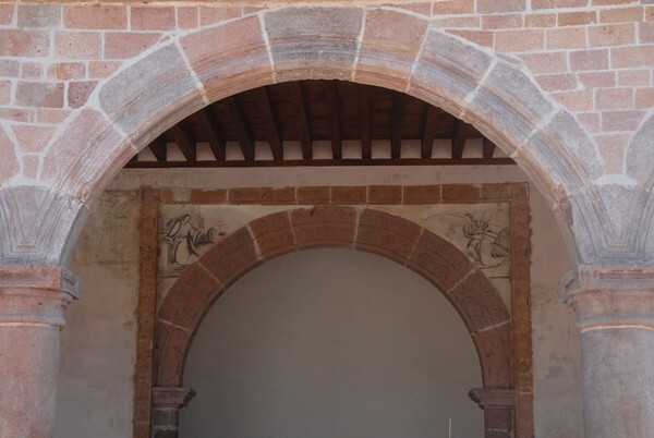 Portería arch & capilla abierta - San Martín