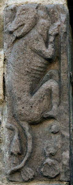 Portal relief (left), jaguar - Calle Xicohténcatl #9