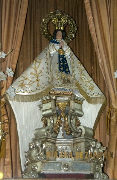 Catedral de La Asunción, nave sculpture, Our Lady of Zapopan - Catedral de La Asunción