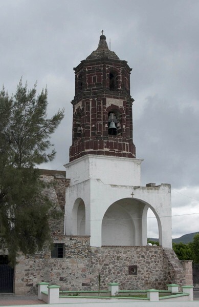 El Señor de las Maravillas, bell-tower & capilla abierta - El Arenal, Hidalgo